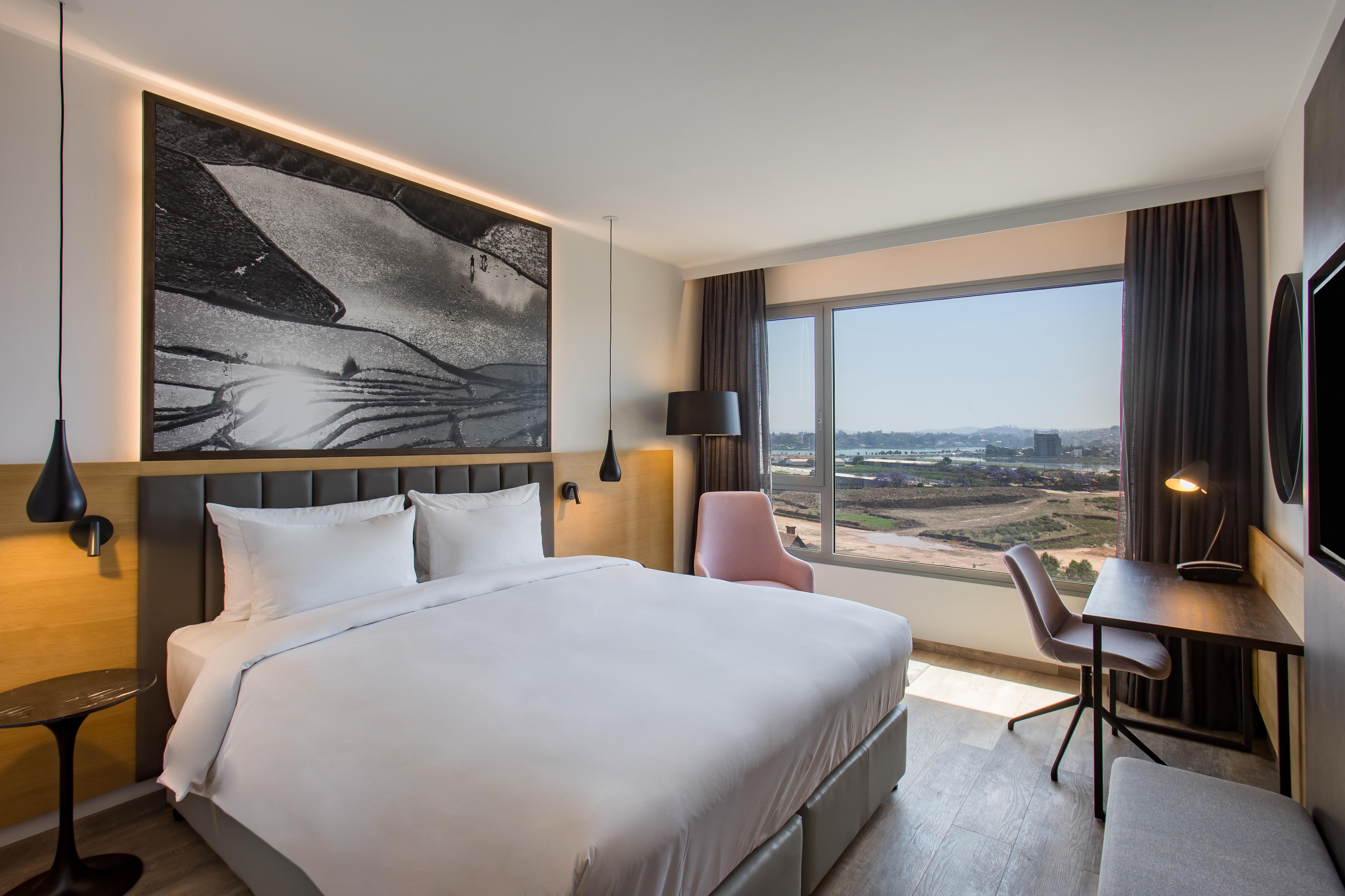 Radisson Serviced Apartments Antananarivo City Centre Exterior photo