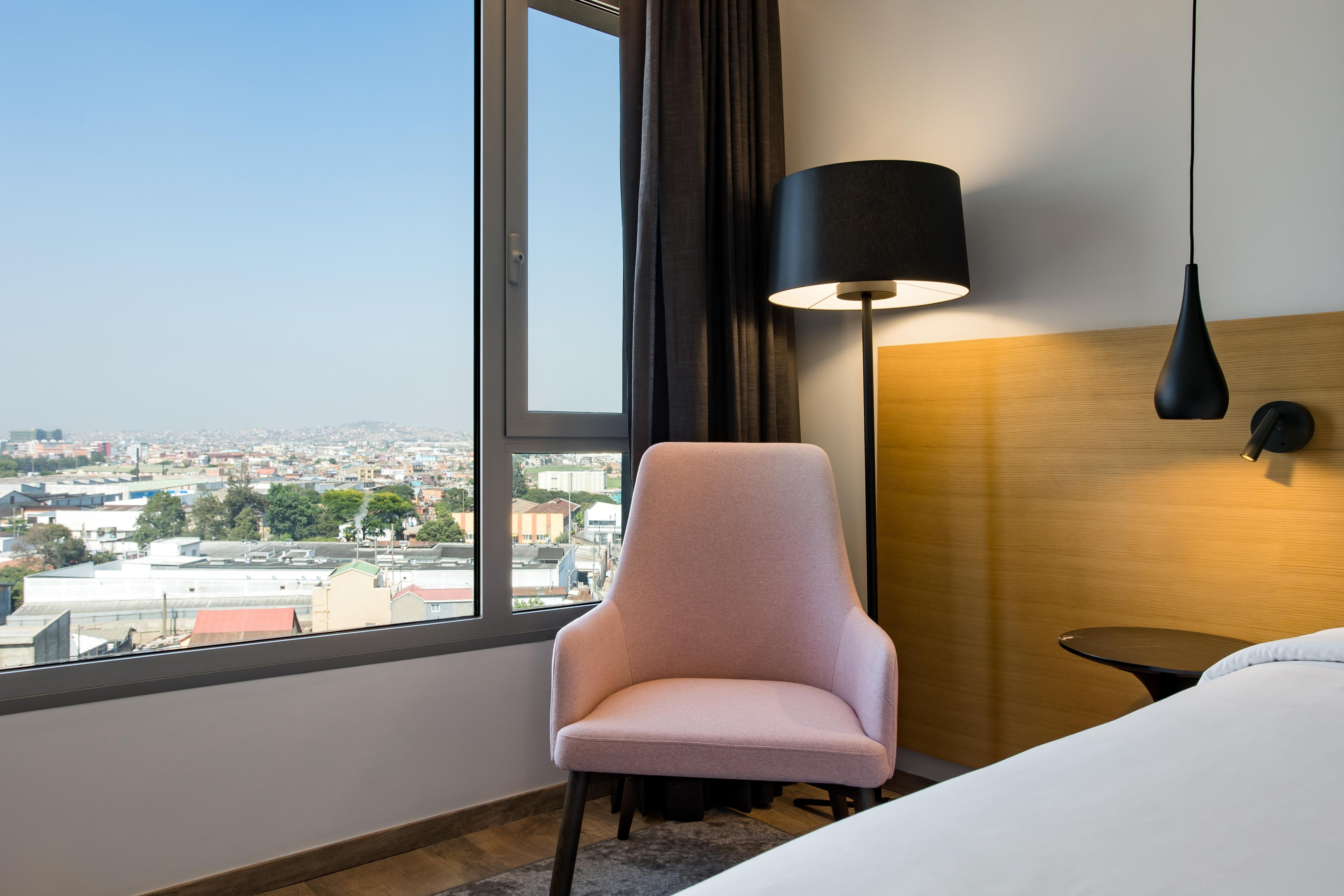 Radisson Serviced Apartments Antananarivo City Centre Exterior photo