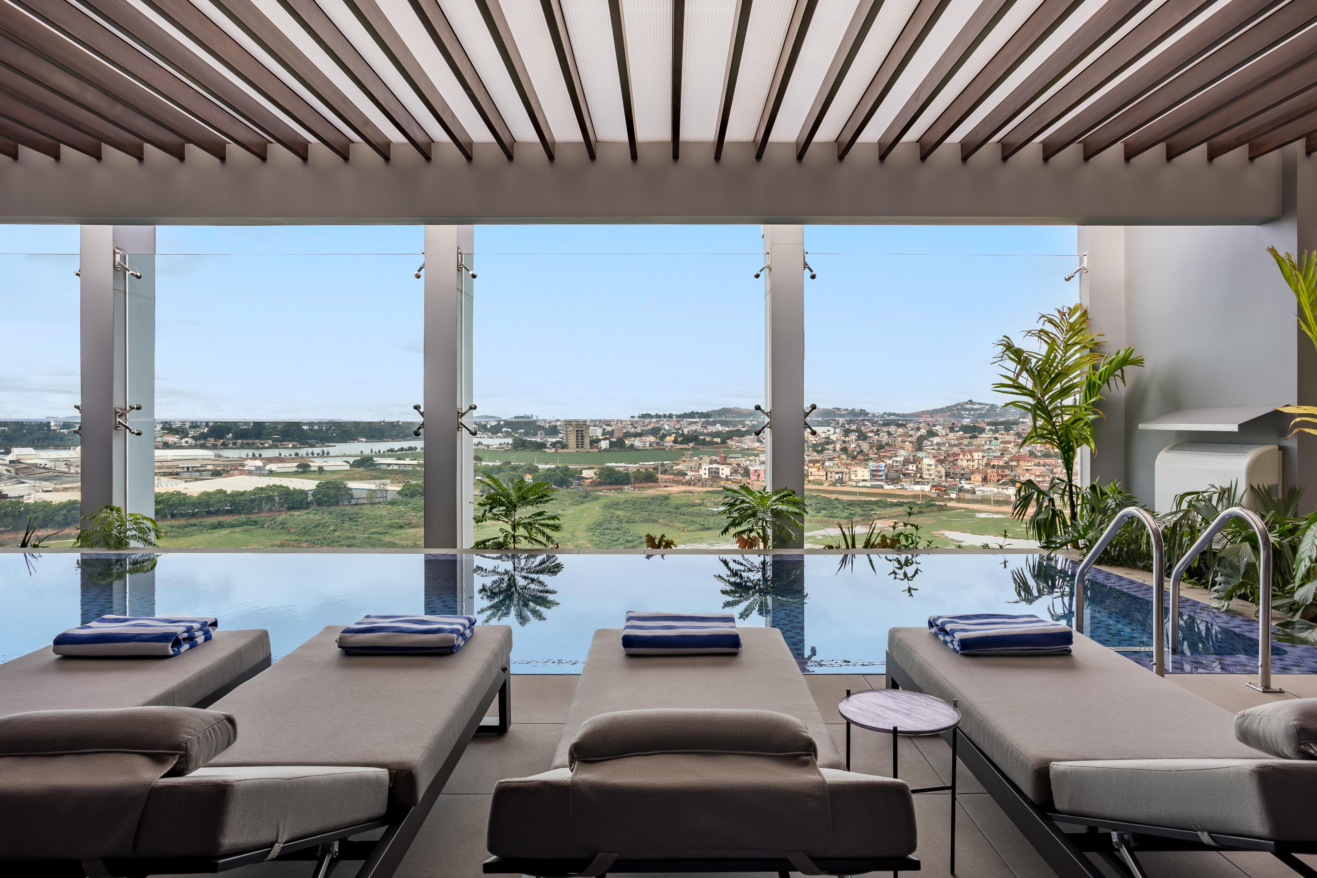 Radisson Serviced Apartments Antananarivo City Centre Exterior photo